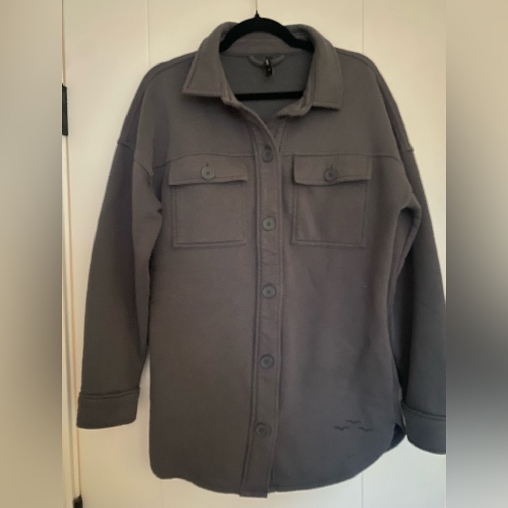 LAZYPANTS- Stylish Gray Button-Up Shacket - Picture 13 of 13